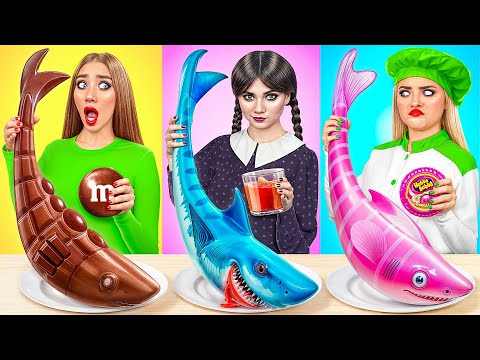 Видео: Кулинарный Челлендж: Уэнсдей Против Бабушки | Вкусные Рецепты от Bubba DO Challenge