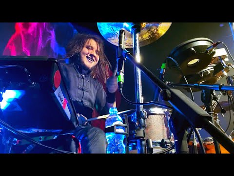 Видео: Что творят музыканты ГОРШЕНЕВА после концерта за кулисами / БЭКСТЕЙДЖ #2