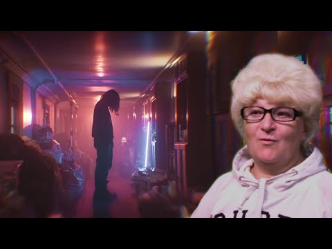 Видео: Мама смотрит LIZER — Между Нами | Реакция | Реакция Мамы Кэт