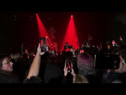 Видео: IC3PEAK - Марш (Paris Live 2025)