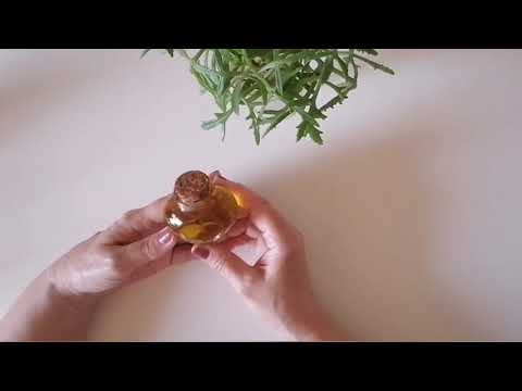 Видео: СДЕЛАЛА ПОЛЕЗНОЕ МОРКОВНОЕ МАСЛО ДЛЯ КРАСОТЫ ЛИЦА ТЕЛА и ВОЛОС!