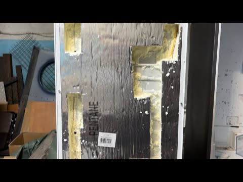 Видео: Встройка Electrolux RNS7TE18S. 3 года. Утечка в запенке.