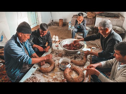 Видео: УЗБЕКИСТАН! ДЕРЕВЕНСКАЯ жизнь! Домашняя КОЛБАСА-КАЗЫ , Каурдак, ЖАРЕНАЯ РЫБА! Идеальный маринад