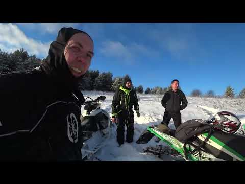 Видео: Arctic Cat XF 800 и M 800. Снега нет.