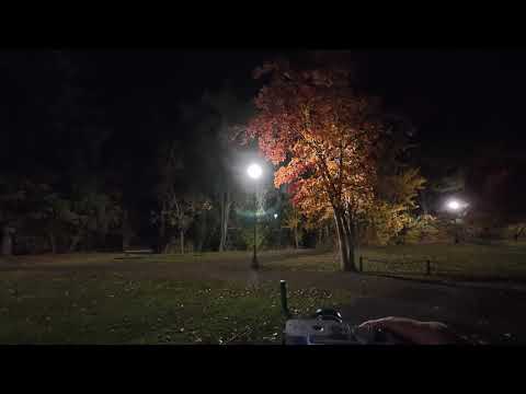 Видео: Fuji X-E5 и осенняя ночь