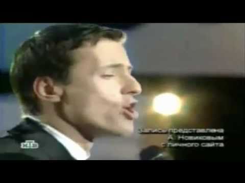 Видео: Позор звезд (поют под фанеру и вживую)