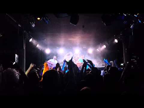 Видео: NeoNate - Дай руку мне (live in ReAктиV, 27.12.2014)