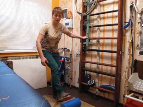 Видео: Правильная ходьба после травмы ноги / Proper walking after a leg injury