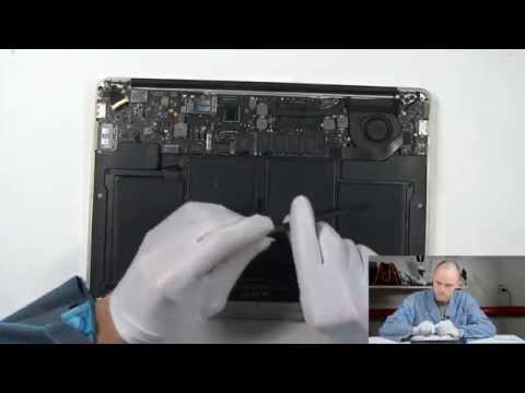 Видео: Чистка от пыли и замена термопасты на MacBook Air A1369 2011