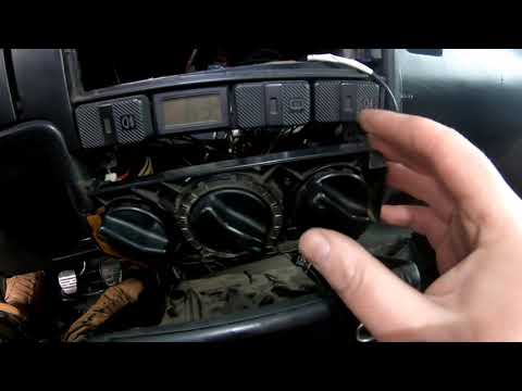 Видео: Расположение тросиков на печку Пассат Б3. Регуляторы печки ремонт Passat B3.