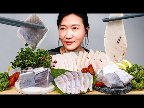 Видео: АСМР СЫРОЙ МАСЛЯНАЯ РЫБА И СЫРОЙ ЖИВОТ МЕЧ-РЫБЫ мукбанг ASMR MUKBANG EATING SOUNDS