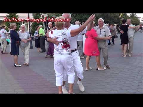 Видео: Ох, уж, эти танцы!!!