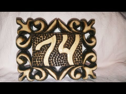 Видео: Резной номер для квартиры, резьба по дереву.