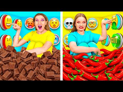 Видео: 1000 Загадочных Кнопок и Только Одна Тебя Спасет | Съедобная Битва от HAHANOM Challenge