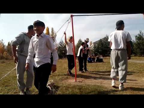 Видео: мероприятия посвященные месячнику самоуправления школы.