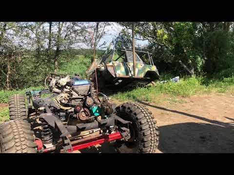 Видео: Уаз-469. Установка КУЗОВА ! На РАМУ