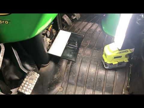 Видео: Ремонт термистора соленоида отключения подачи топлива John Deere