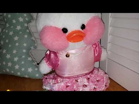 Видео: #lalafanfan распоковка посылки одежда для утки #лалафанфан утя одевает  одежду duck lalafanfan