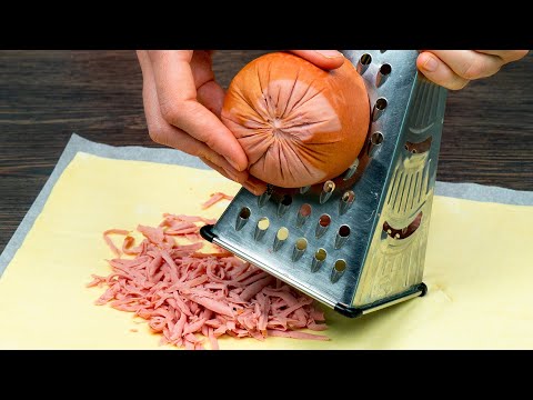 Видео: Покупаю слоеное тесто и натираю все ингредиенты для начинки на терке. Любимый перекус