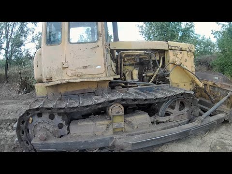 Видео: УСТРАНЯЕМ ХЛОПКИ И ТРОЕНИЕ НА БУЛЬДОЗЕРЕ Т 170