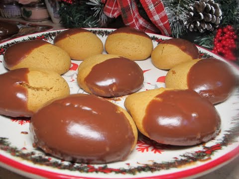 Видео: Меки Меденки с шоколадова глазура 🎄❤️🎅La mia ricetta di pan zenzero.