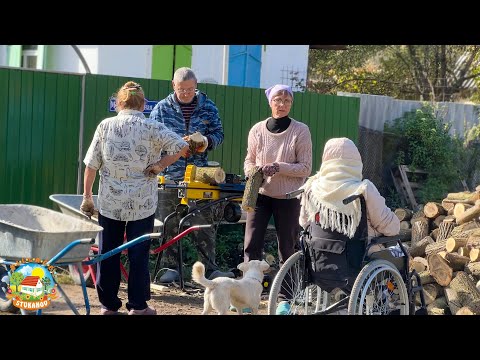 Видео: Остались втроём. Что случилось с мамой?