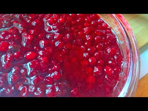 Видео: Ягодная начинка с крахмалом для пирожков тортов (рецепт)