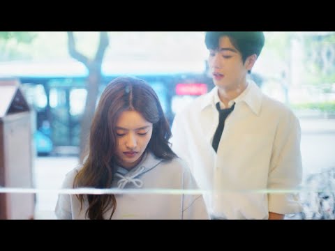 Видео: Золушка тайно сказала гадости о боссе, почему он вдруг появился позади нее?