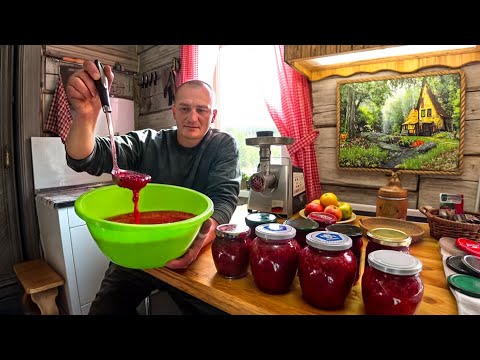 Видео: КАК СОХРАНИТЬ ЯГОДУ НА ЗИМУ и ПРИГОТОВИТЬ МЯСО в ПЕЧИ. ЖИЗНЬ в ЛЕСУ на КРАЮ БОЛОТА. №365
