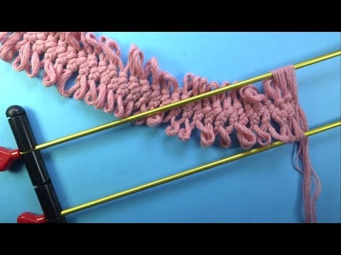 Видео: Как вязать очень длинные полоски на вилке   Урок 5