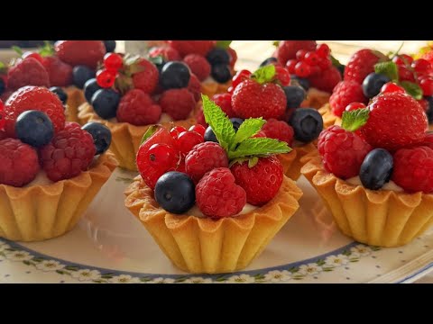 Видео: Готую цей десерт кожного літа! Пісочні КОРЗИНКИ З ЗАВАРНИМ КРЕМОМ і ягодами
