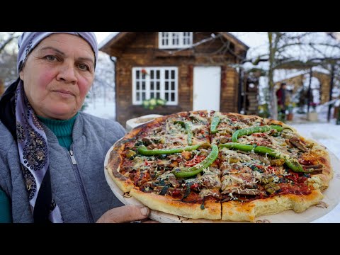 Видео: Готовим Пиццу на Костре