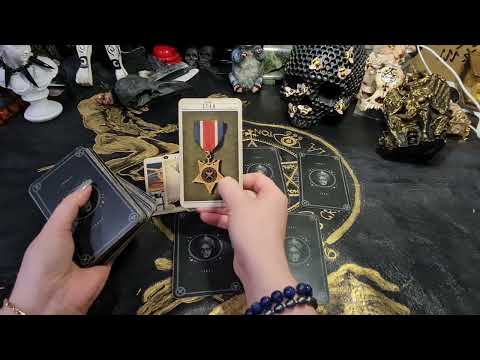 Видео: Гадание на Таро. Совет от покойных.