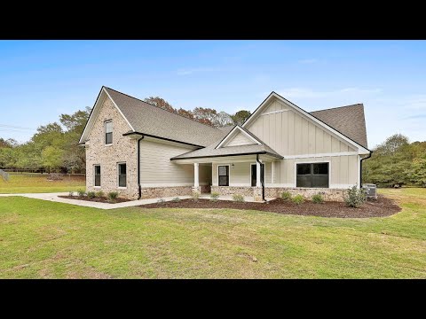 Видео: В этом доме в Фейетвилле, штат Джорджия, есть ВСЁ! 4 спальни, вид на пруд и тихая жизнь