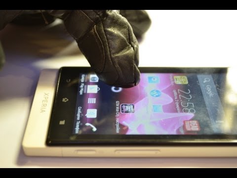 Видео: Обзор Sony Xperia Sola на Android 4.0 Ice Cream Sandwich (review)