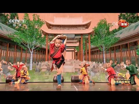 Видео: Новогоднее выступление монахов Шаолиня - центральное телевидение Китая