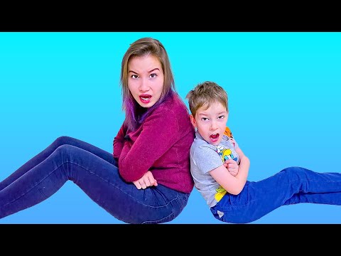 Видео: Как Света и Богдан поздравили всех с Новым годом // Твиксики