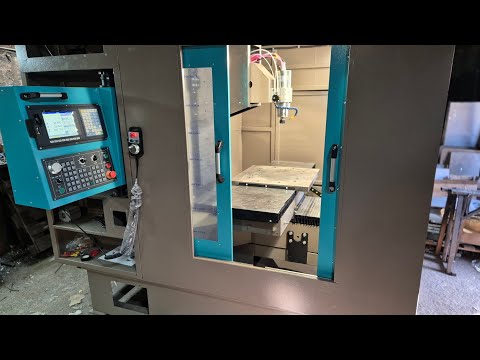 Видео: Вертикально фрезерний верстат колонного типу EpoxyMillCNC EMC660 Короткий огляд