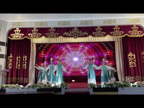 Видео: Қазақ биі "Попурри" орындайтын "Шах-нұр" би ансамблі, жетекшісі Балгымбекова Мейркуль Куанышбековна
