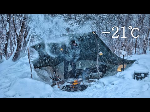 Видео: -21℃ Без палатки Зимний кемпинг Сильный снегопад . Курица-гриль . Снежная буря ASMR
