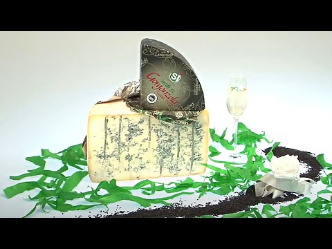 Видео: Сыр горгонзола из Италии/ Gorgonzola cheese |  Как это делается