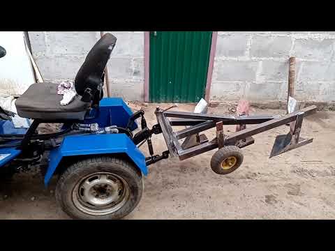 Видео: Трех корпусный плуг на минитрактор плюс размеры