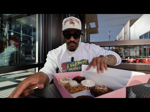 Видео: Супер-хайповое меню на Хэллоуин от Crumbl