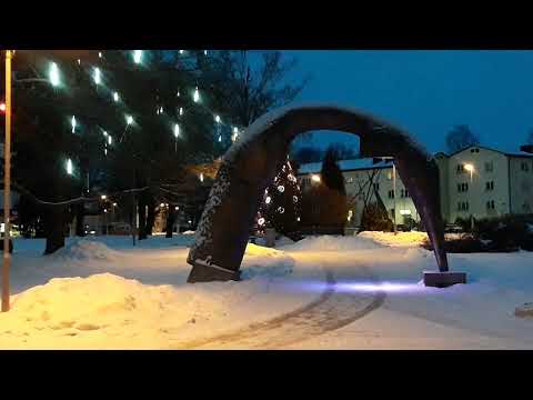 Видео: "Мосты света" в зимней Валмиере! Как живут в поселке близ г. Валмиера. Пожелание.