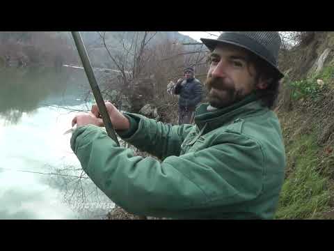 Видео: Zimski ribolov na Pchinja - Dolno Кonjari - 1 del
