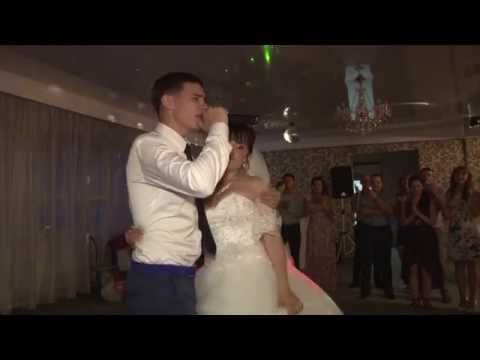 Видео: песня брата для сестры в день свадьбы