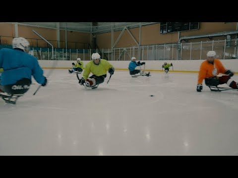Видео: ЗР Команда по следж хоккею "Белые медведи"