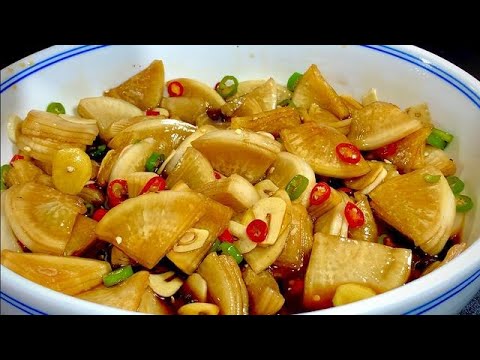 Видео: При мариновании редиса не забывайте добавлять соль. Чао Гэ поделился секретным рецептом о