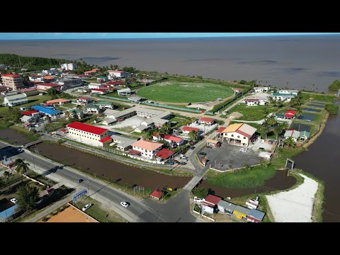 Видео: В гостях у семьи на побережье Эссеквибо