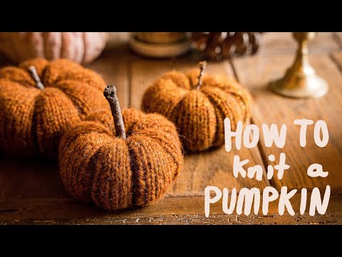 Видео: Как связать тыкву — простой урок по вязанию на осень